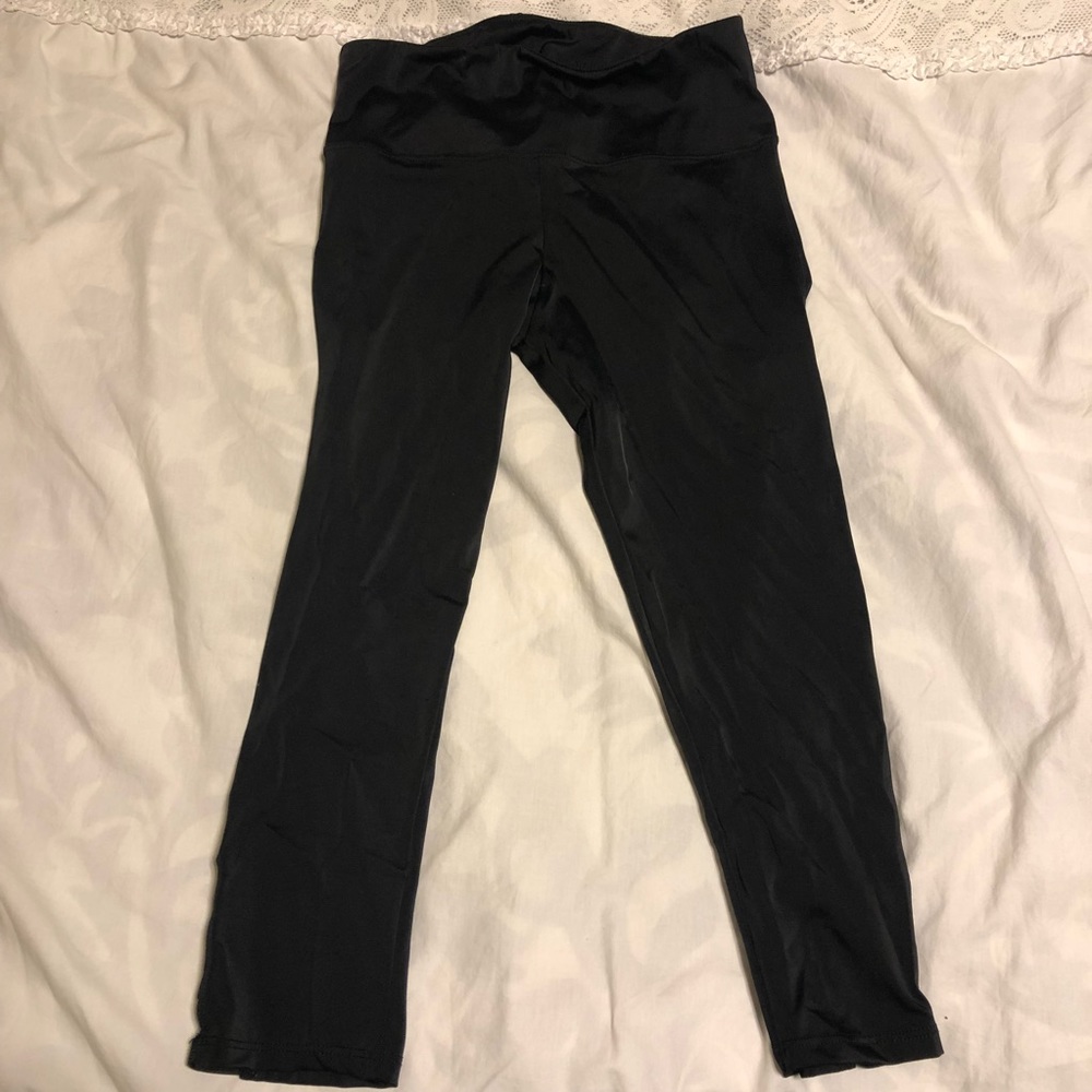 Onzie black leggings